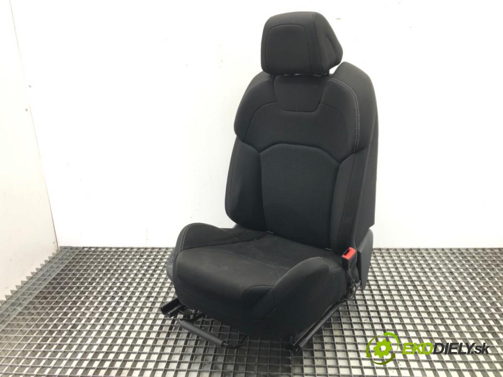 CITROEN C5 III (RD_) 2008 - 2022    2.0 HDi (RDRHDA) 100 kW [136 KM] olej napędowy 200  Sedadlo pravy  (Sedačky, sedadlá)