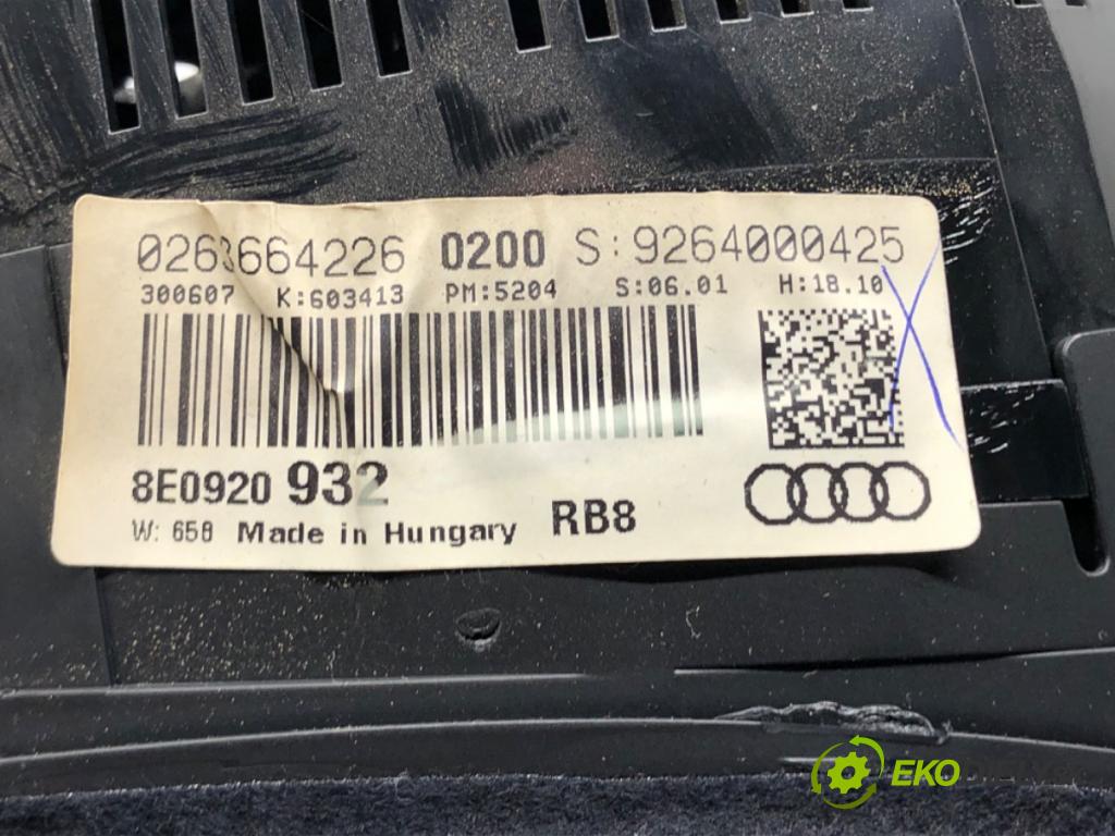 AUDI A4 B7 (8EC) 2004 - 2008    2.7 TDI 132 kW [180 KM] olej napędowy 2006 - 2008  Prístrojovka 8E0920932 (Prístrojové dosky, displeje)