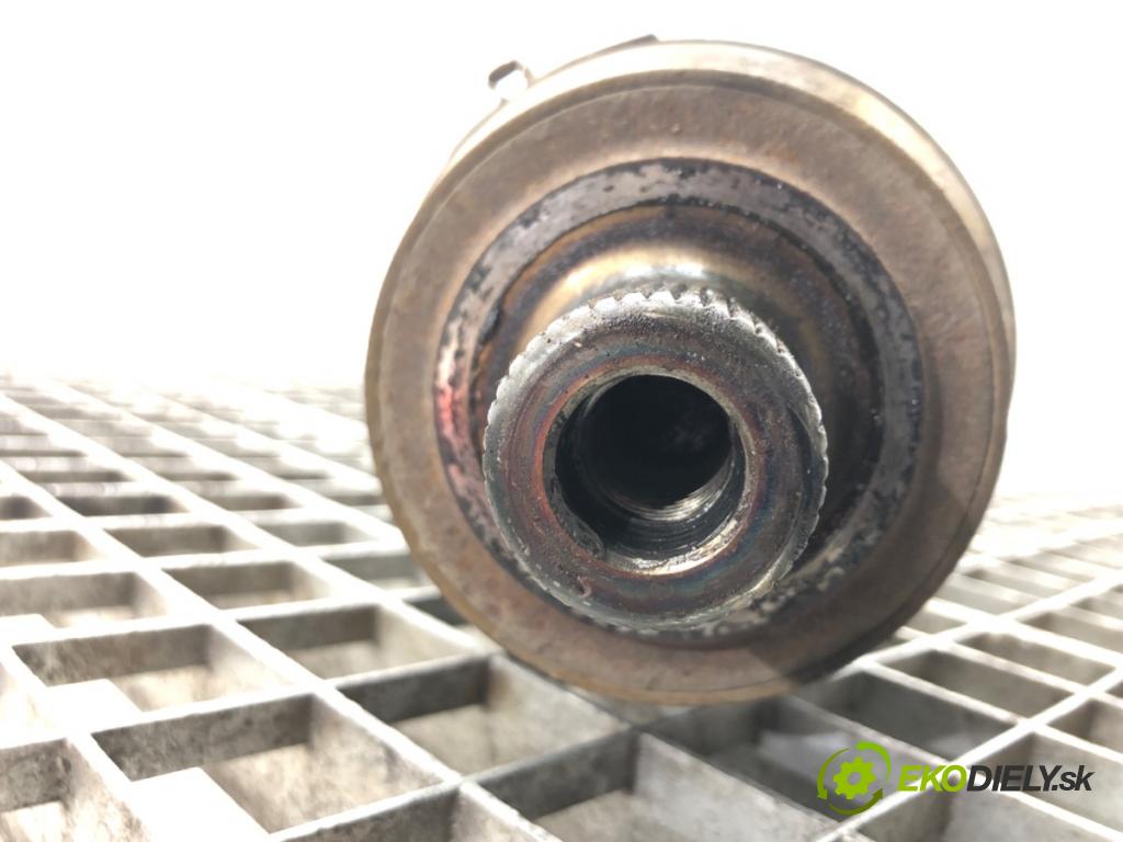 AUDI A4 B7 (8EC) 2004 - 2008    2.7 TDI 132 kW [180 KM] olej napędowy 2006 - 2008  Poloos pravá 8E0407272BR (Poloosy)