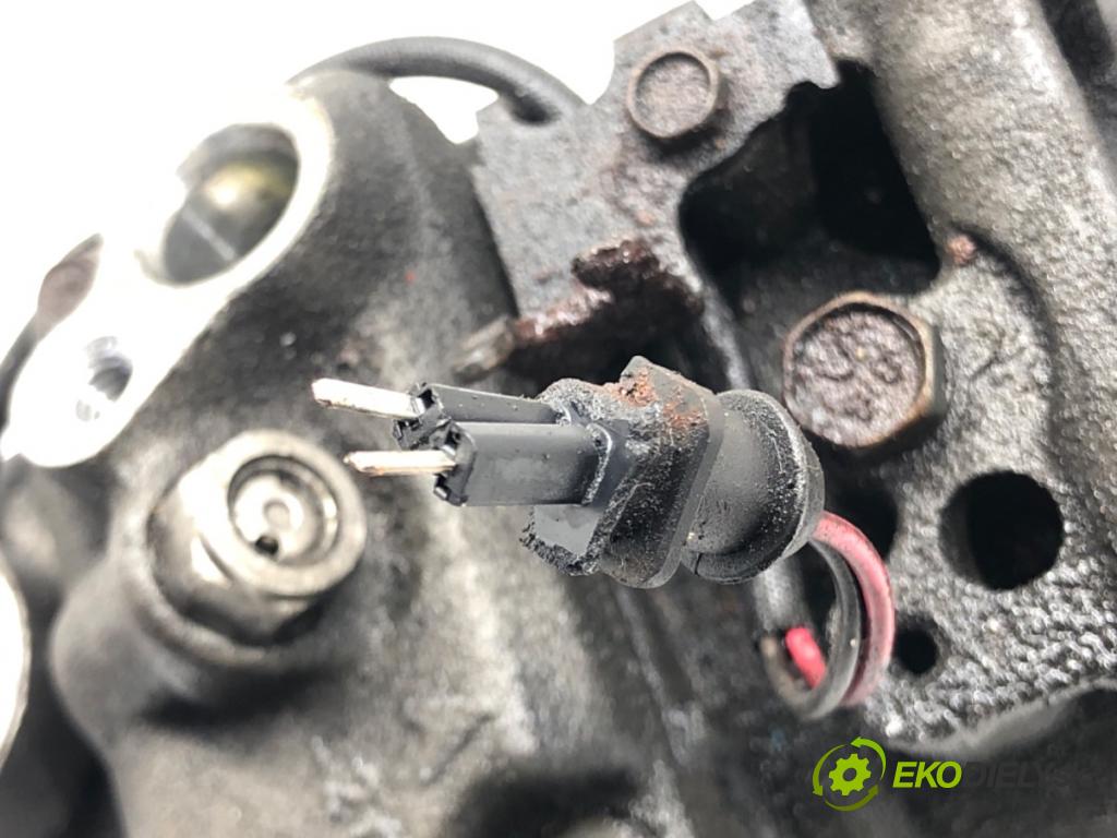 AUDI A4 B7 (8EC) 2004 - 2008    2.7 TDI 132 kW [180 KM] olej napędowy 2006 - 2008  Kompresor klimatizácie 8E0260805CA (Kompresory klimatizácie)