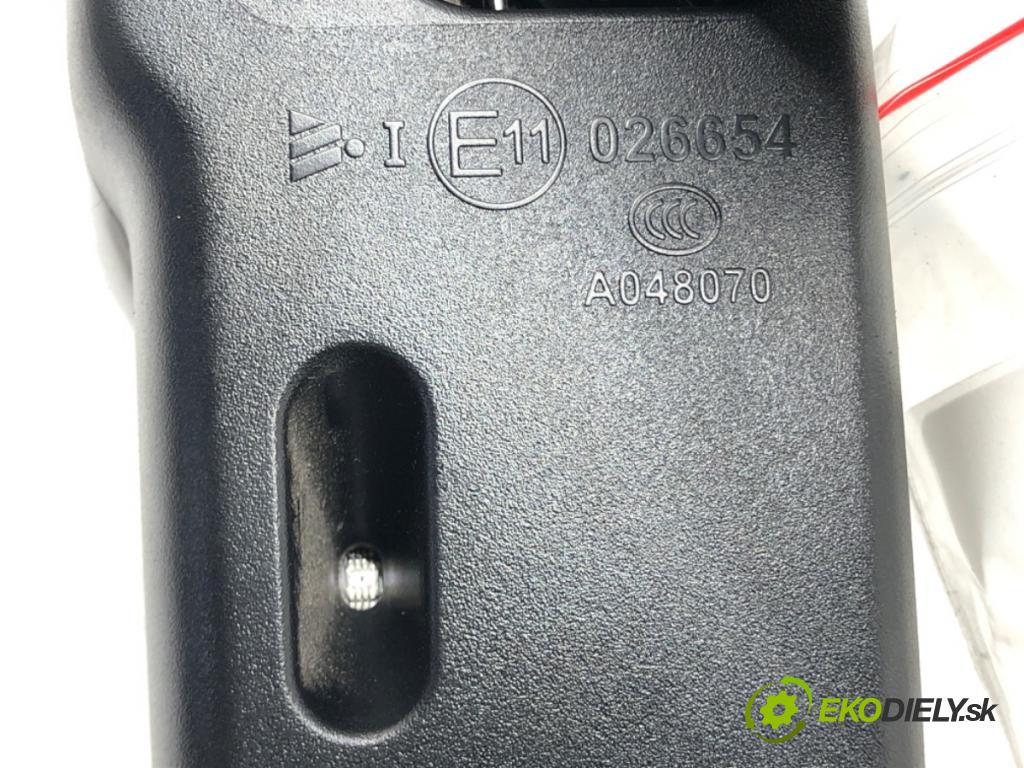 HYUNDAI i40 I (VF) 2012 - 2022    1.7 CRDi 100 kW [136 KM] olej napędowy 2012 - 2022  zpětné zrcátko vnitřní  (Světla vnitřní)