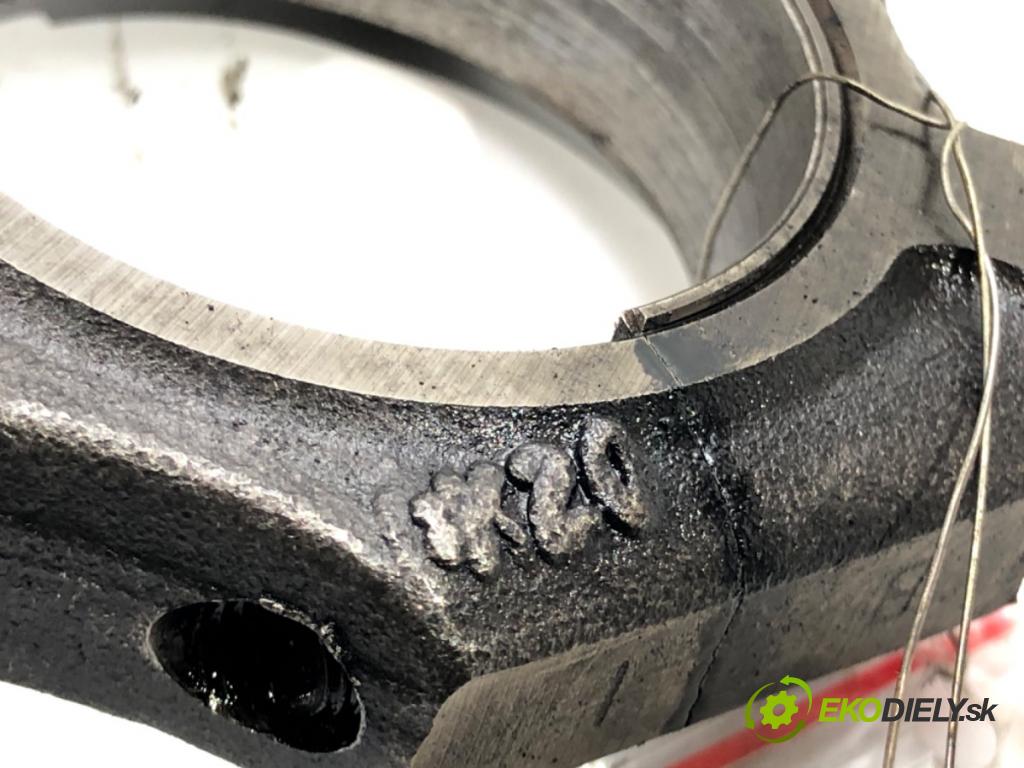 HYUNDAI i40 I (VF) 2012 - 2022    1.7 CRDi 100 kW [136 KM] olej napędowy 2012 - 2022  PIEST: ojnica D4FD (Piesty)