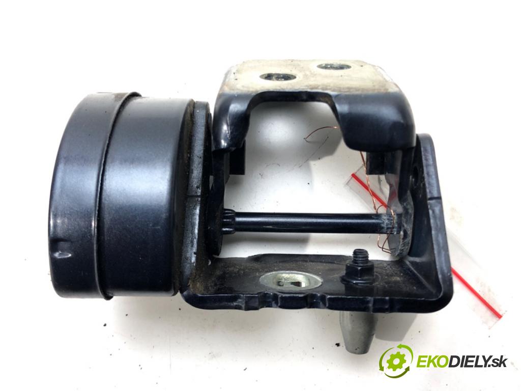 Butée De Charnière De Porte Avant Droite Pour Citroën C5 III (2008-2024) - Référence OEM 9035X0 - Métal + ABS