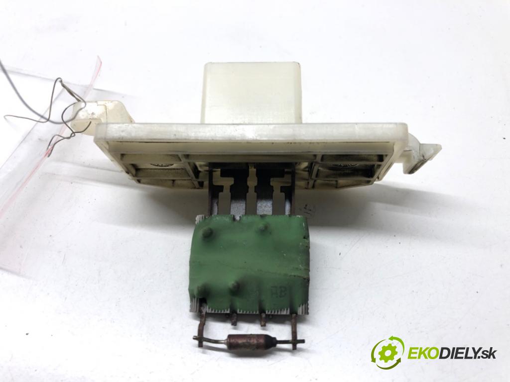 FORD FOCUS III 2010 - 2022    1.5 TDCi 70 kW [95 KM] olej napędowy 2014 - 2017  Odpor, rezistor kúrenia vzduchu  (Odpory (rezistory) kúrenia)