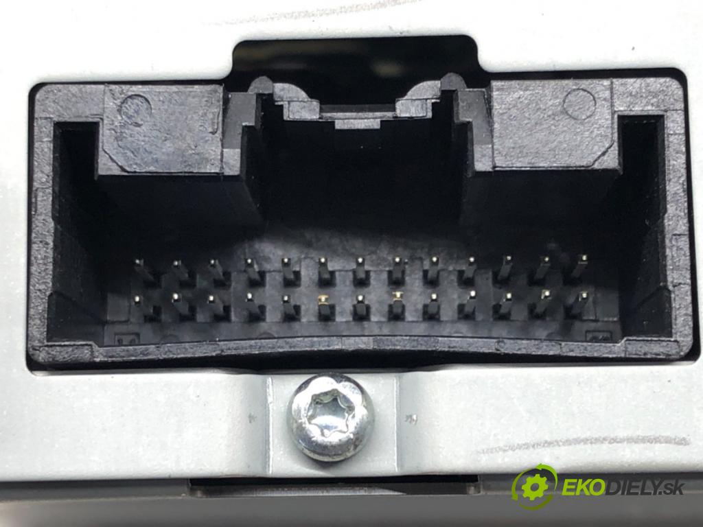 FORD FOCUS III 2010 - 2022    1.5 TDCi 70 kW [95 KM] olej napędowy 2014 - 2017  RADIO F1BT-18C815-GK (Audio zariadenia)