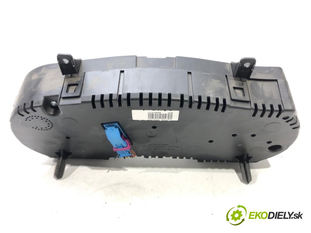 SEAT LEON (1P1) 2005 - 2013    1.9 TDI 77 kW [105 KM] olej napędowy 2005 - 2010  Prístrojovka 1P0920810F (Prístrojové dosky, displeje)