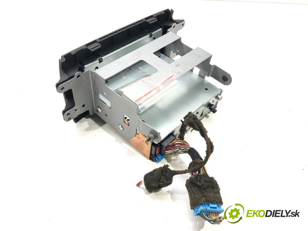 SUZUKI SX4 (EY, GY) 2006 - 2022    1.9 DDiS (RW 419D) 88 kW [120 KM] olej napędowy 20  RADIO  (Audio zariadenia)