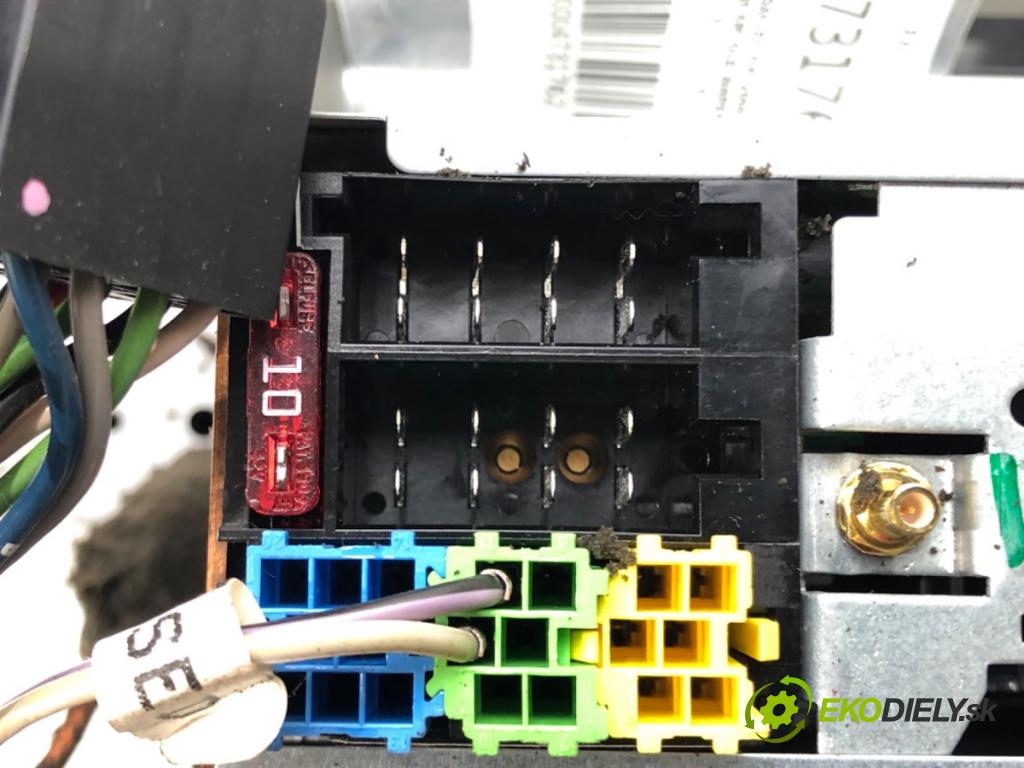 SUZUKI SX4 (EY, GY) 2006 - 2022    1.9 DDiS (RW 419D) 88 kW [120 KM] olej napędowy 20  RADIO  (Audio zariadenia)