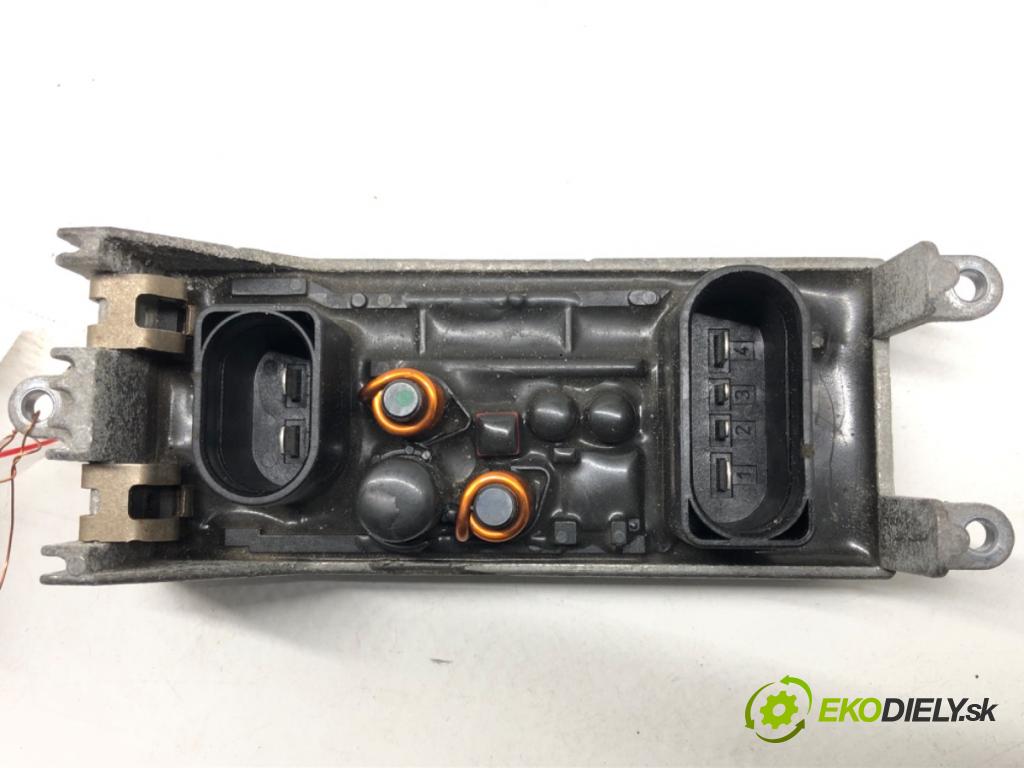 AUDI A8 D3 (4E2, 4E8) 2002 - 2010    S8 quattro 331 kW [450 KM] benzyna 2006 - 2010  Odpor, rezistor kúrenia vzduchu 4E0820521C (Odpory (rezistory) kúrenia)