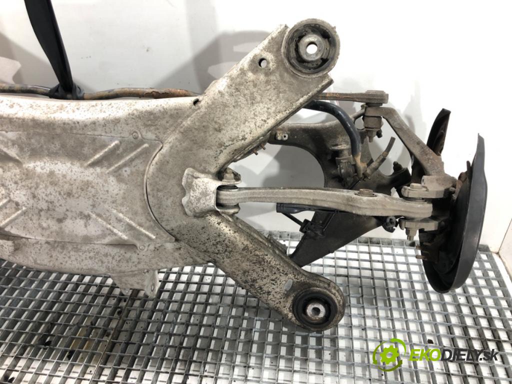 AUDI A8 D3 (4E2, 4E8) 2002 - 2010    S8 quattro 331 kW [450 KM] benzyna 2006 - 2010  zadní část výztuha 4E0505235H