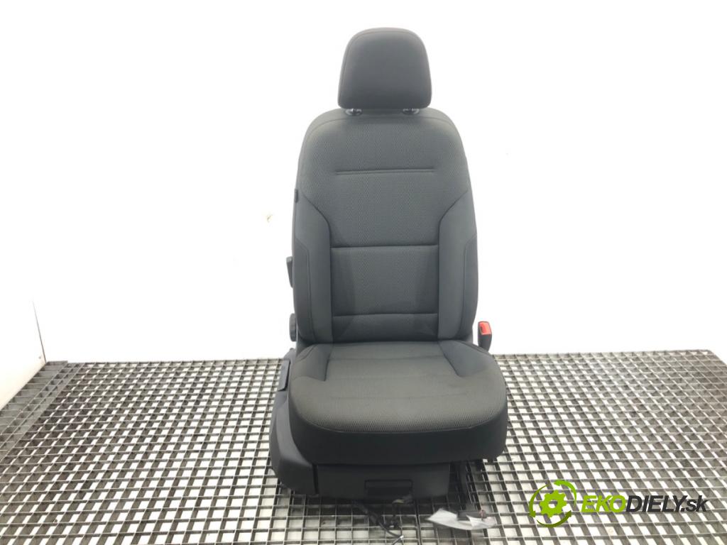 VW GOLF VAN VII Variant (BA5) 2013 - 2017    1.6 TDi BlueMotion 77 kW [105 KM] olej napędowy 20  Sedadlo pravy  (Sedačky, sedadlá)