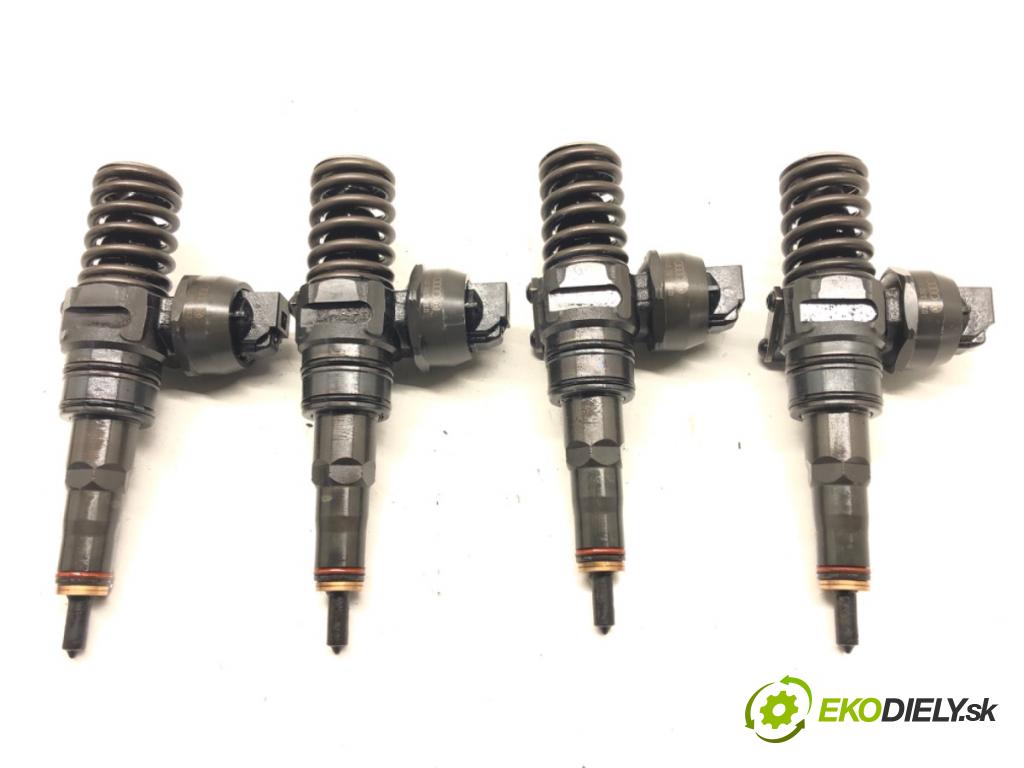SKODA OCTAVIA II (1Z3) 2004 - 2013    1.9 TDI 77 kW [105 KM] olej napędowy 2004 - 2010  vstrekovače 038130073AG 0414720215 (Vstrekovače)