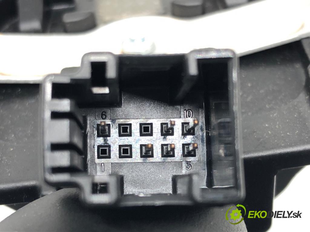 BMW 3 (F30, F80) 2011 - 2018    340 i 240 kW [326 KM] benzyna 2015 - 2018  zpětné zrcátko vnitřní 6992179 (Světla vnitřní)