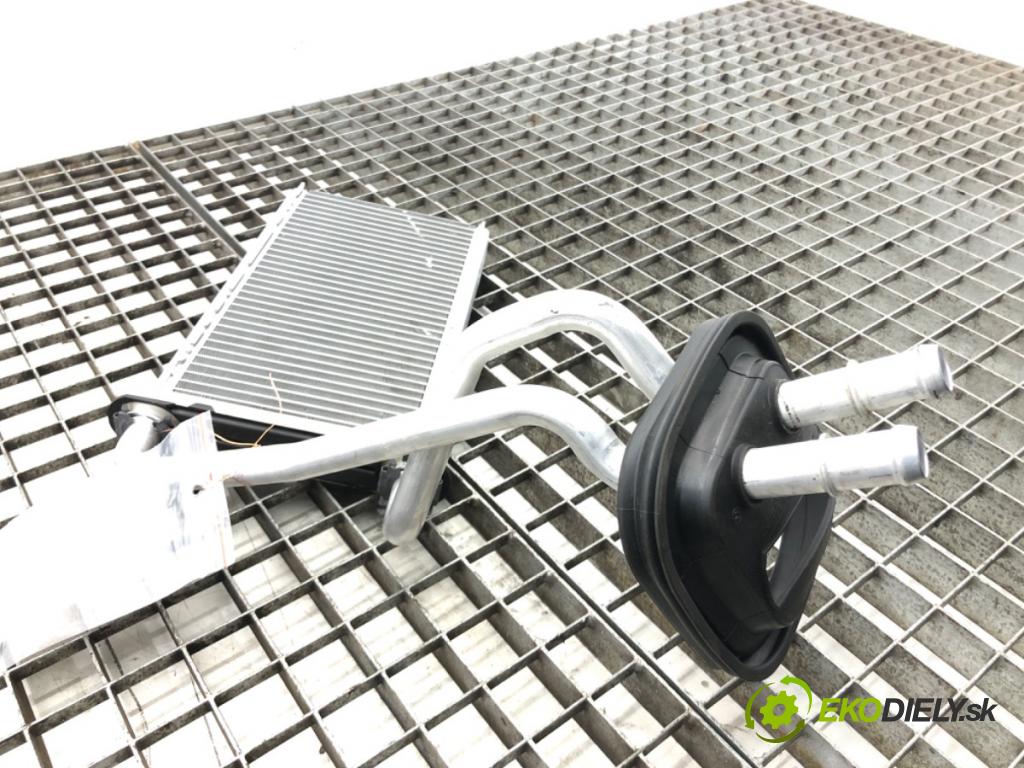 BMW 3 (F30, F80) 2011 - 2018    340 i 240 kW [326 KM] benzyna 2015 - 2018  Výhrevné teleso, radiátor kúrenia  (Radiátory kúrenia)