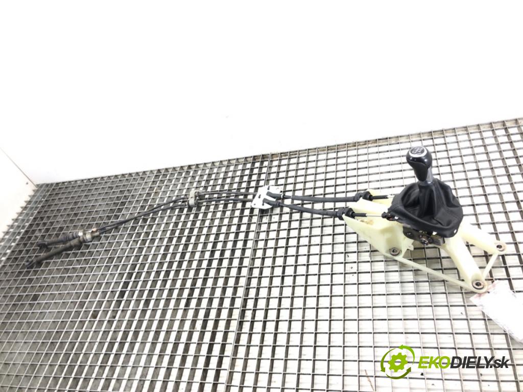 MAZDA 6 sedan (GJ, GL) 2012 - 2022    2.0 (GJEFP) 121 kW [165 KM] benzyna 2013 - 2022  Kulisa KE4046100 (Rýchlostné páky / kulisy)