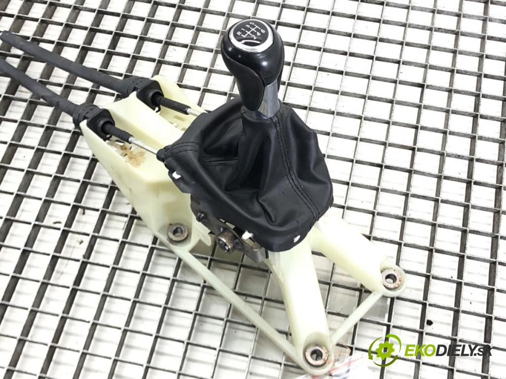 MAZDA 6 sedan (GJ, GL) 2012 - 2022    2.0 (GJEFP) 121 kW [165 KM] benzyna 2013 - 2022  Kulisa KE4046100 (Rýchlostné páky / kulisy)