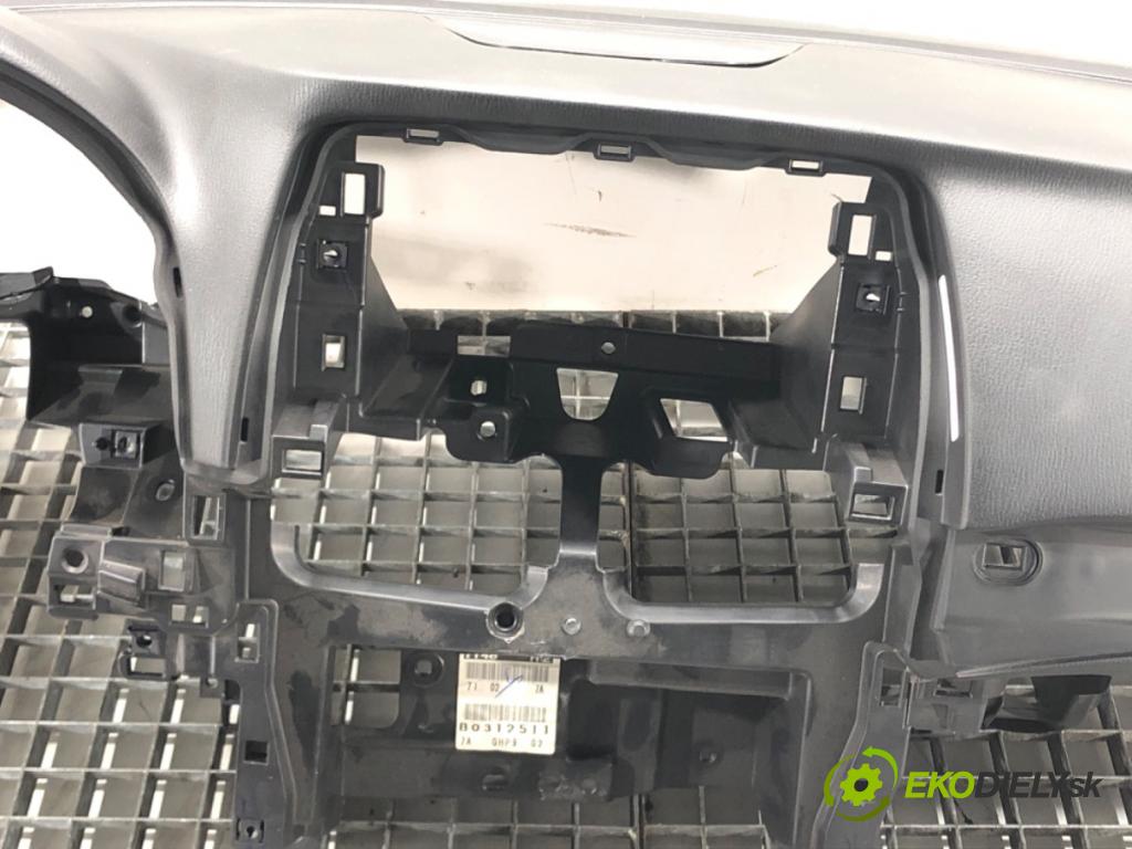 MAZDA 6 sedan (GJ, GL) 2012 - 2022    2.0 (GJEFP) 121 kW [165 KM] benzyna 2013 - 2022  Palubná doska  (Palubné dosky)