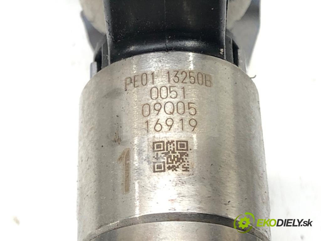 MAZDA 6 sedan (GJ, GL) 2012 - 2022    2.0 (GJEFP) 121 kW [165 KM] benzyna 2013 - 2022  Lišta vstrekovacia Vstrekovacie ventily  (Vstrekovacie lišty)