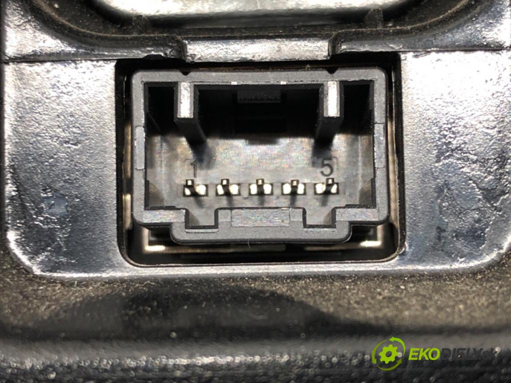 MAZDA 6 sedan (GJ, GL) 2012 - 2022    2.0 (GJEFP) 121 kW [165 KM] benzyna 2013 - 2022  zpětné zrcátko vnitřní  (Světla vnitřní)