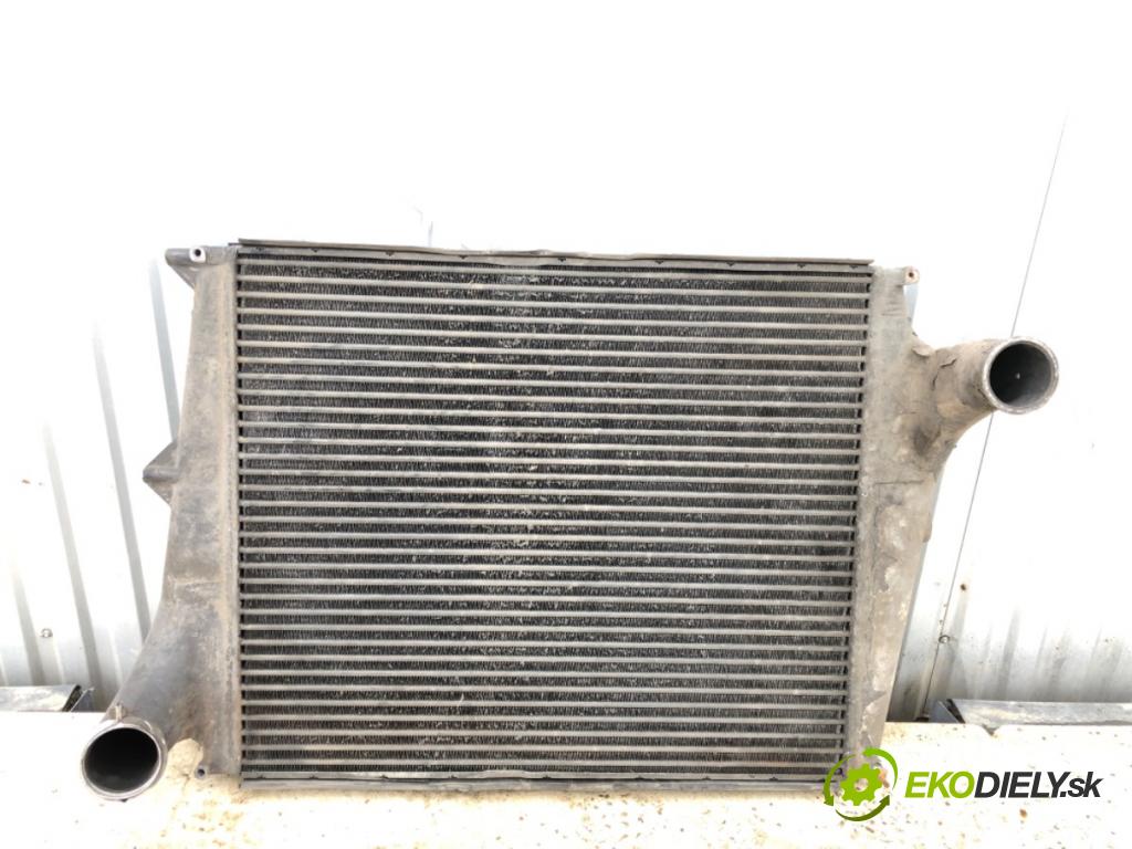 VOLVO FM7 1998 - 2001    FM 7/250  intercooler 1676631 (Chladiče nasávaného vzduchu (intercoolery))