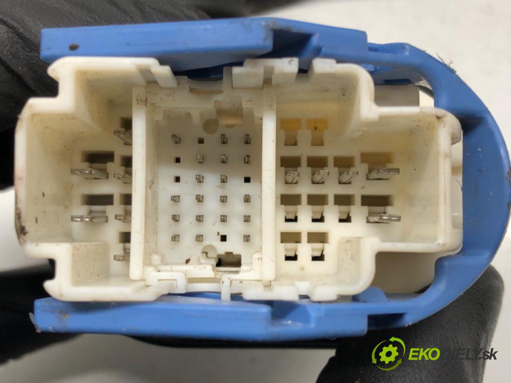 MAZDA 6 GJ sedan 2013 121 kW 2.0 (GJEFP) 1998 Káblovačka Dvere predný ľavá strana