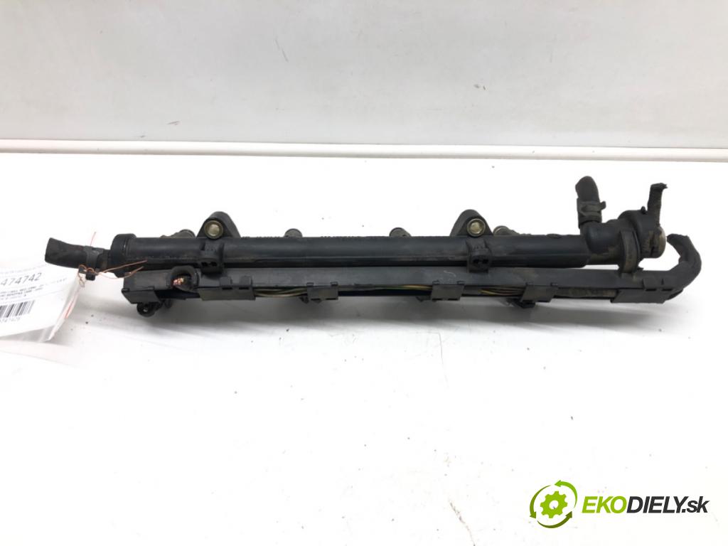 VW LUPO I (6X1, 6E1) 1998 - 2005    1.0 37 kW [50 KM] benzyna 1998 - 2000  Lišta vstrekovacia Vstrekovacie ventily 0280155731 (Vstrekovacie lišty)