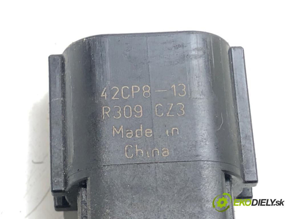 MAZDA 6 sedan (GJ, GL) 2012 - 2022    2.0 (GJEFP) 121 kW [165 KM] benzyna 2013 - 2022  Snímač klimatizácie 42CP8-13 (Snímače klimatizácie)