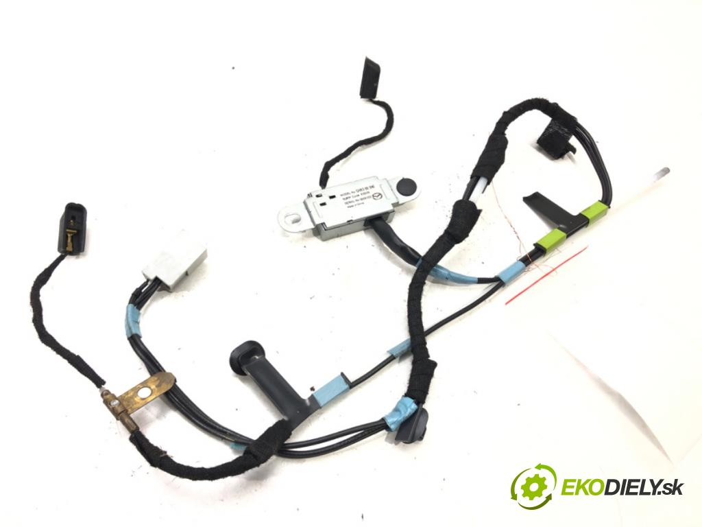 MAZDA 6 sedan (GJ, GL) 2012 - 2022    2.0 (GJEFP) 121 kW [165 KM] benzyna 2013 - 2022  Zosilňovač Antenní: GHK3669N0 (Zosilňovače)