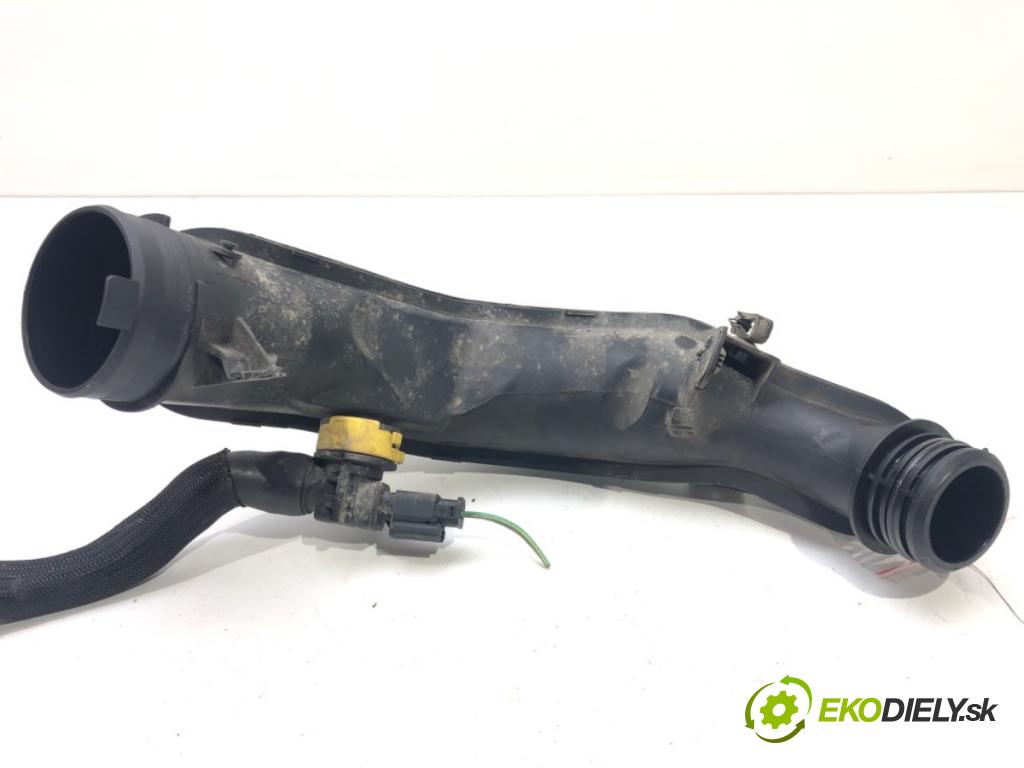 PEUGEOT 508 I (8D_) 2010 - 2018    2.0 HDi 120 kW [163 KM] olej napędowy 2010 - 2018  Rúra hadice trubka vzduchu  (Hadice chlazení vzduchu)