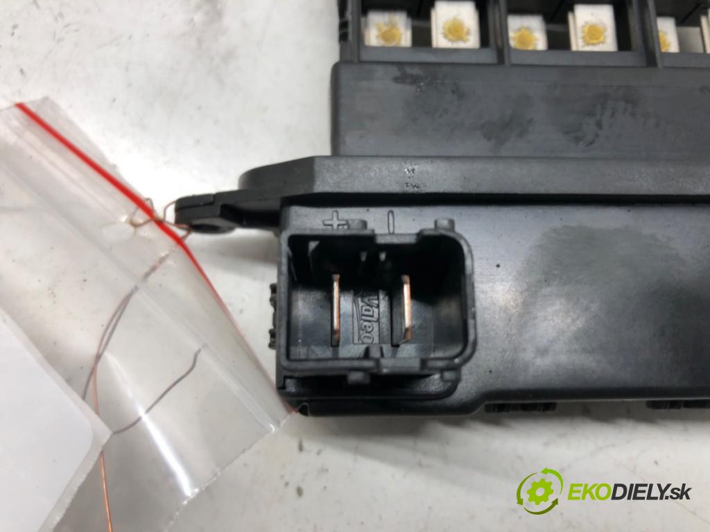 PEUGEOT 508 I (8D_) 2010 - 2018    2.0 HDi 120 kW [163 KM] olej napędowy 2010 - 2018  Výhrevné teleso, radiátor kúrenia elektrická N108124M T1001579E (Radiátory kúrenia)