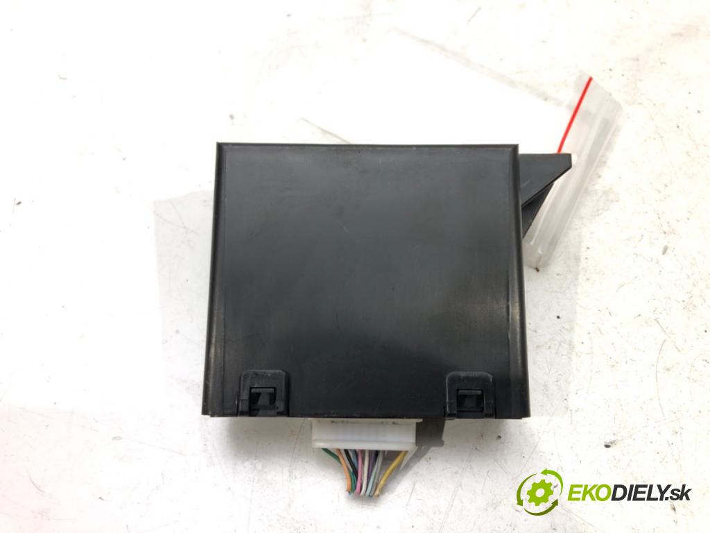 TOYOTA COROLLA Verso (ZER_, ZZE12_, R1_) 2004 - 2009    1.6 (ZNR10_) 81 kW [110 KM] benzyna 2004 - 2009  Modul Riadiaca jednotka 88650-0F070 (Ostatné)