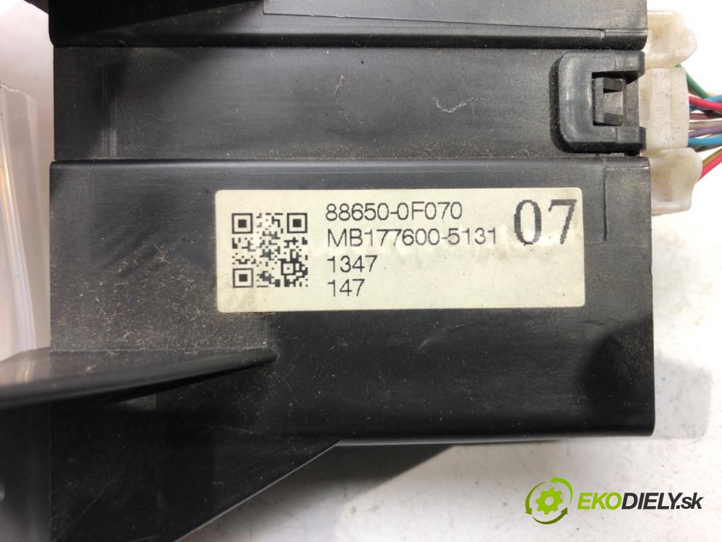 TOYOTA COROLLA Verso (ZER_, ZZE12_, R1_) 2004 - 2009    1.6 (ZNR10_) 81 kW [110 KM] benzyna 2004 - 2009  Modul Riadiaca jednotka 88650-0F070 (Ostatné)