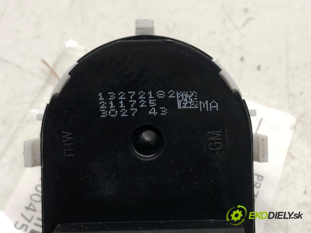 CHEVROLET CRUZE (J300) 2009 - 2022    1.8 LPG 104 kW [141 KM] Benzyna / gaz samochodowy   Prepínač nastavenia spätných zrkadiel 13272182 (Prepínače, spínače, tlačidlá a ovládače kúrenia)