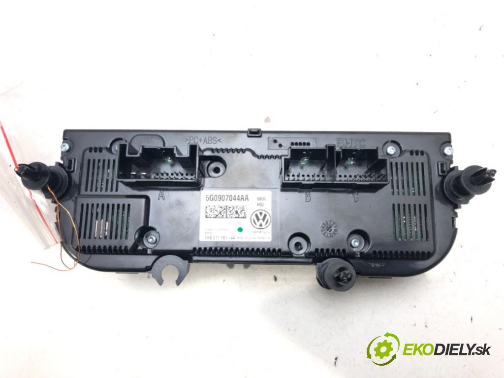 VW GOLF VII (5G1, BQ1, BE1, BE2) 2012 - 2022    1.6 TDI 77 kW [105 KM] olej napędowy 2012 - 2017  Panel ovládania kúrenia 5G0907044AA (Prepínače, spínače, tlačidlá a ovládače kúrenia)