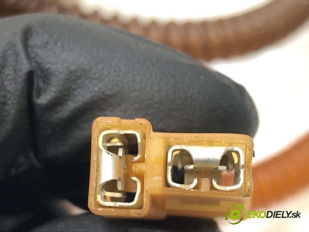 VW PHAETON (3D1, 3D2, 3D3, 3D4, 3D6, 3D7, 3D8, 3D9) 2002 - 2016    4.2 V8 4motion 246 kW [335 KM] benzyna 2003 - 2016  Pumpa paliva vnútorná 3D0919087 (Palivové pumpy, čerpadlá, plaváky)