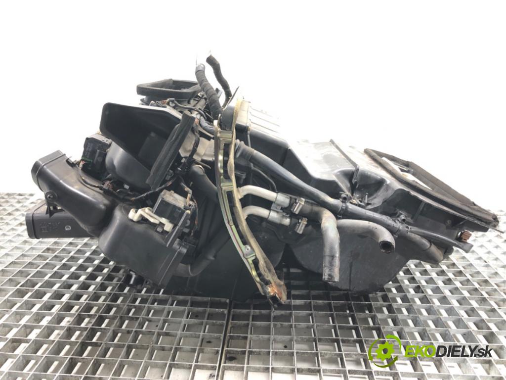 VW PHAETON (3D1, 3D2, 3D3, 3D4, 3D6, 3D7, 3D8, 3D9) 2002 - 2016    4.2 V8 4motion 246 kW [335 KM] benzyna 2003 - 2016  Výhrevné teleso, radiátor kúrenia komplet KOMBAJN 3D1820003M (Radiátory kúrenia)