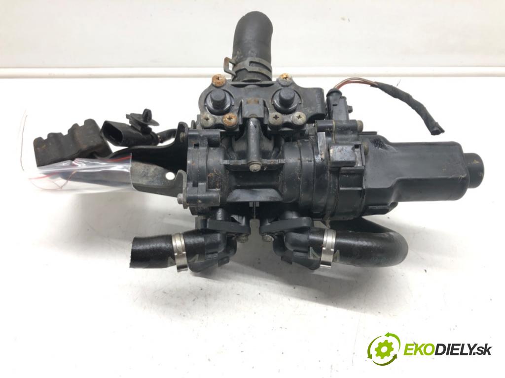 VW PHAETON (3D1, 3D2, 3D3, 3D4, 3D6, 3D7, 3D8, 3D9) 2002 - 2016 kvalita A
motor 4.2B V8 246kW (335KM) VIN: sedan 4D
Prevodovka AUTOMATICKÉ: farba NÁMOŘNICKÁ MODRÁ: rok rok vyr. 2003
obdobie rok vyr. 2002-2016
