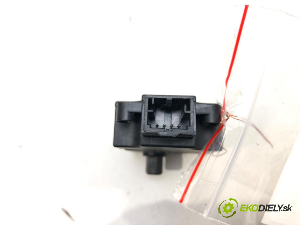 MERCEDES-BENZ KLASA S (W221) 2005 - 2013    S 500 (221.071, 221.171) 285 kW [388 KM] benzyna 2  Motorček kúrenia P9708005 (Motorčeky kúrenia)