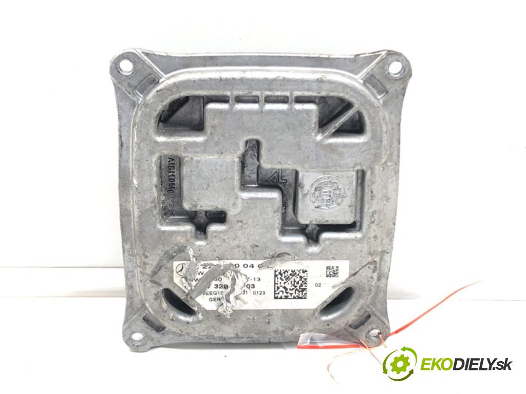 MERCEDES-BENZ KLASA S (W221) 2005 - 2013    S 500 (221.071, 221.171) 285 kW [388 KM] benzyna 2  Menič XENON A2219000404 (Riadiace jednotky xenónu)