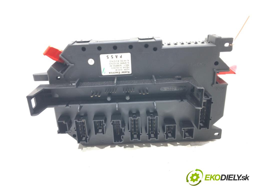 MERCEDES-BENZ KLASA S (W221) 2005 - 2013    S 500 (221.071, 221.171) 285 kW [388 KM] benzyna 2  Modul SAM A2219005801 (Ostatné)