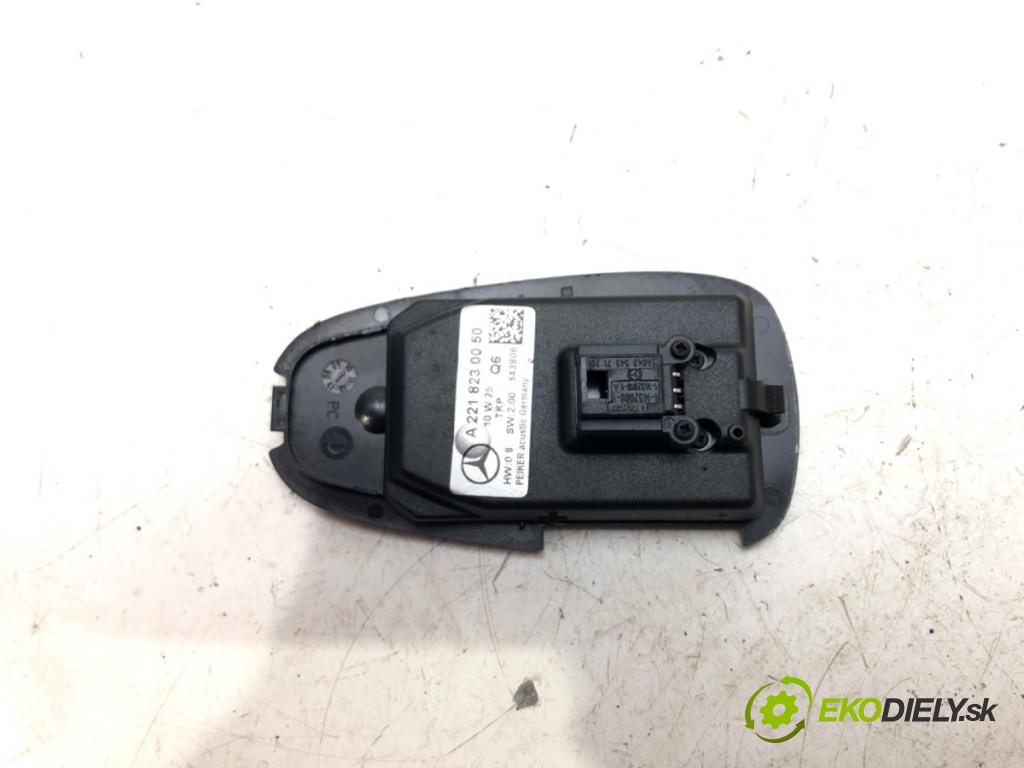 MERCEDES-BENZ KLASA S (W221) 2005 - 2013    S 500 (221.071, 221.171) 285 kW [388 KM] benzyna 2  Panel Klávesnica telefónu A2218230050