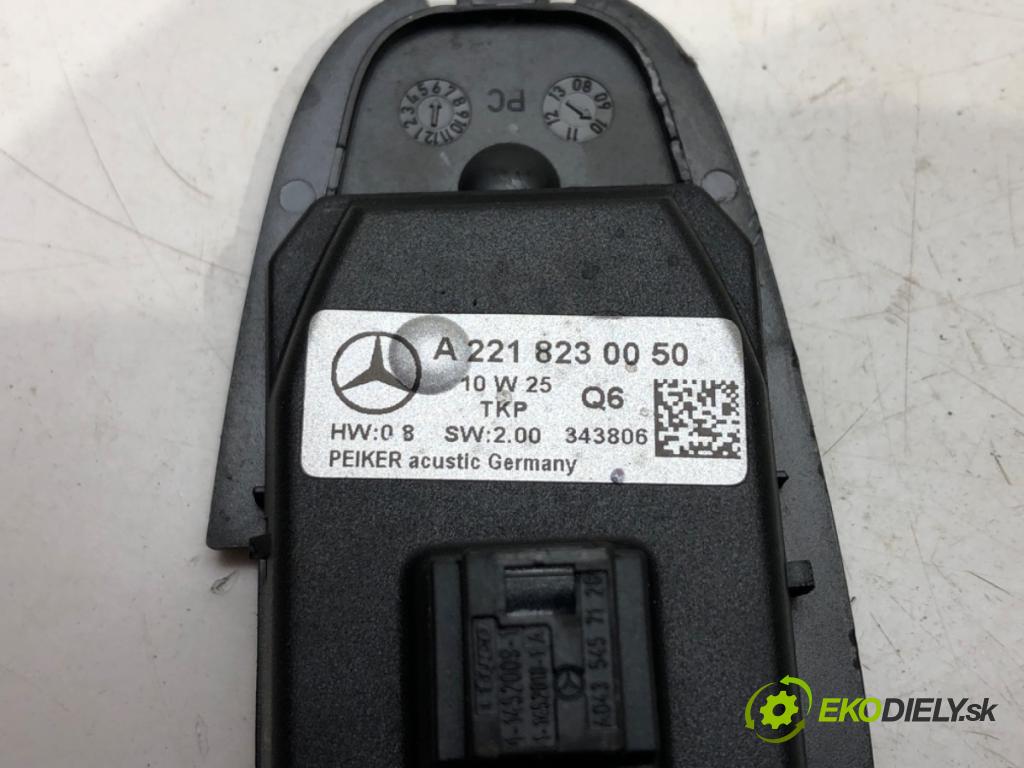 MERCEDES-BENZ KLASA S (W221) 2005 - 2013    S 500 (221.071, 221.171) 285 kW [388 KM] benzyna 2  Panel Klávesnica telefónu A2218230050