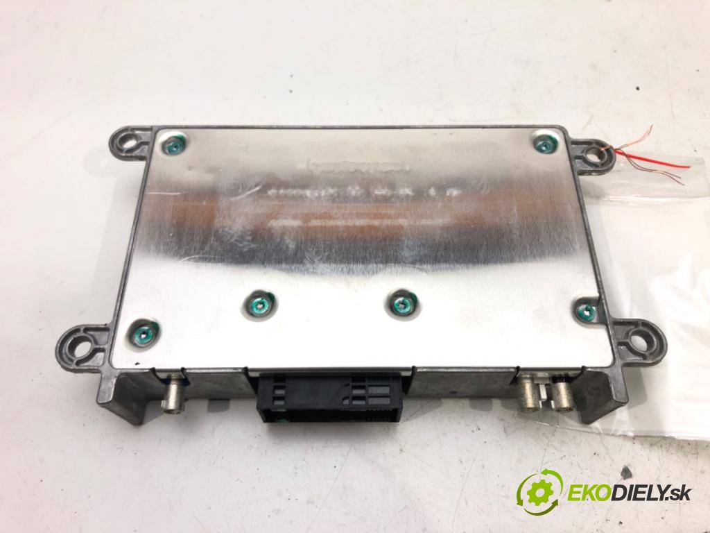 MERCEDES-BENZ W221 sedan 2010 285 kW S 500 (221.071, 221.171) 5461 Modul komunikacia SOS A2048202085