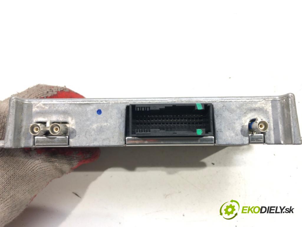 MERCEDES-BENZ W221 sedan 2010 285 kW S 500 (221.071, 221.171) 5461 Modul komunikacia SOS A2048202085