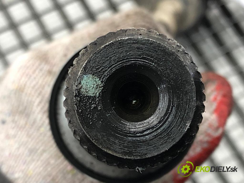 RENAULT MEGANE II Kombi (KM0/1_) 2003 - 2012    2.0 99 kW [135 KM] benzyna 2003 - 2009  Poloos pravá 8200436365 (Poloosy)