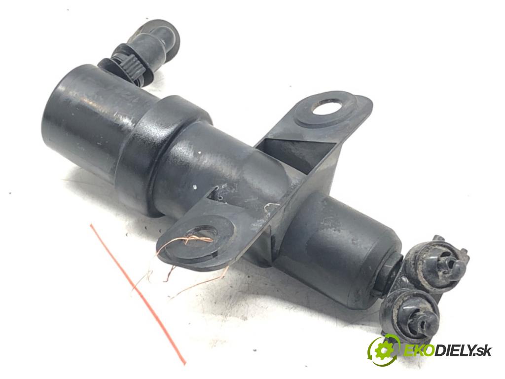 MAZDA 5 (CR19) 2005 - 2010    2.0 CD (CR19) 105 kW [143 KM] olej napędowy 2005 -  ostrekovača svetla ľavy  (Motorčeky, čerpadlá ostrekovačov)