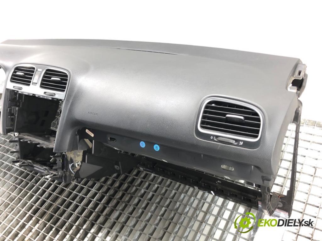 VW GOLF VI Variant (AJ5) 2009 - 2014    1.6 TDI 77 kW [105 KM] olej napędowy 2009 - 2013  Palubná doska  (Palubné dosky)