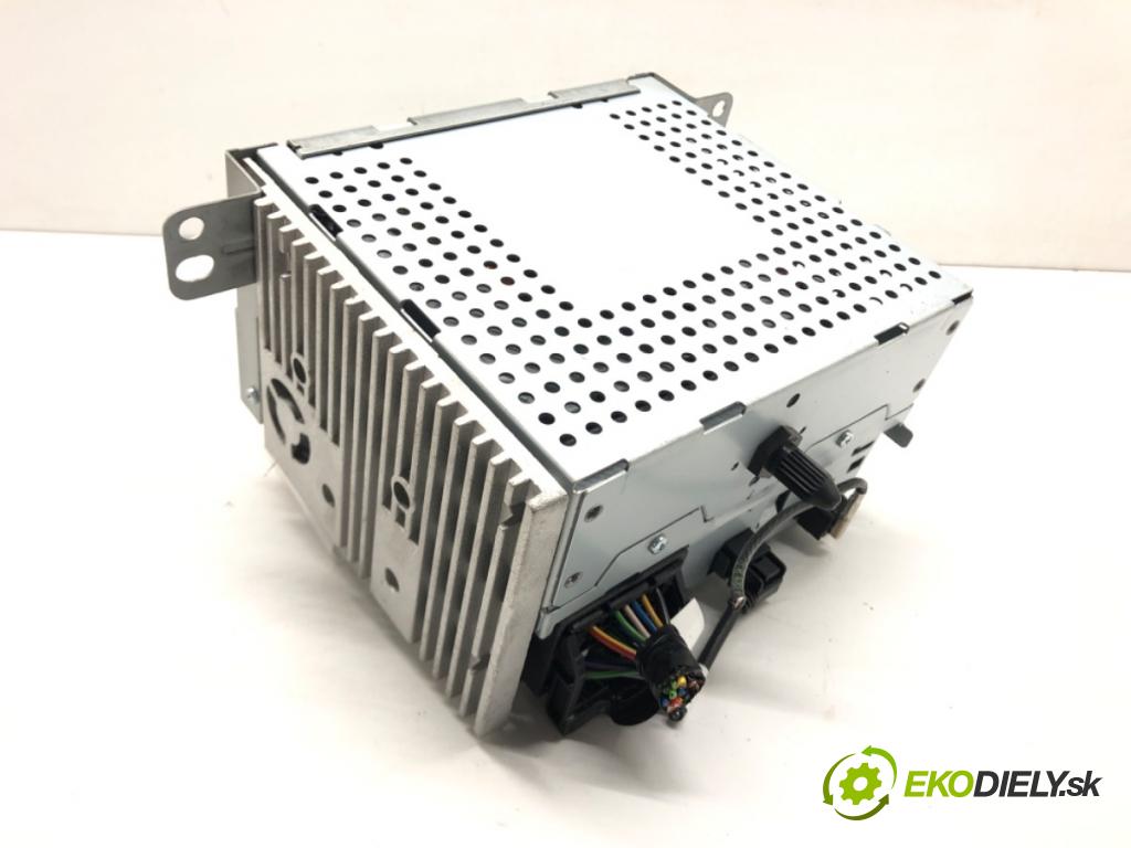 OPEL ASTRA J sedan 2012 - 2022    1.4 LPG (69) 103 kW [140 KM] Benzyna / gaz samocho  RADIO Navigácia 39107617 (Audio zariadenia)