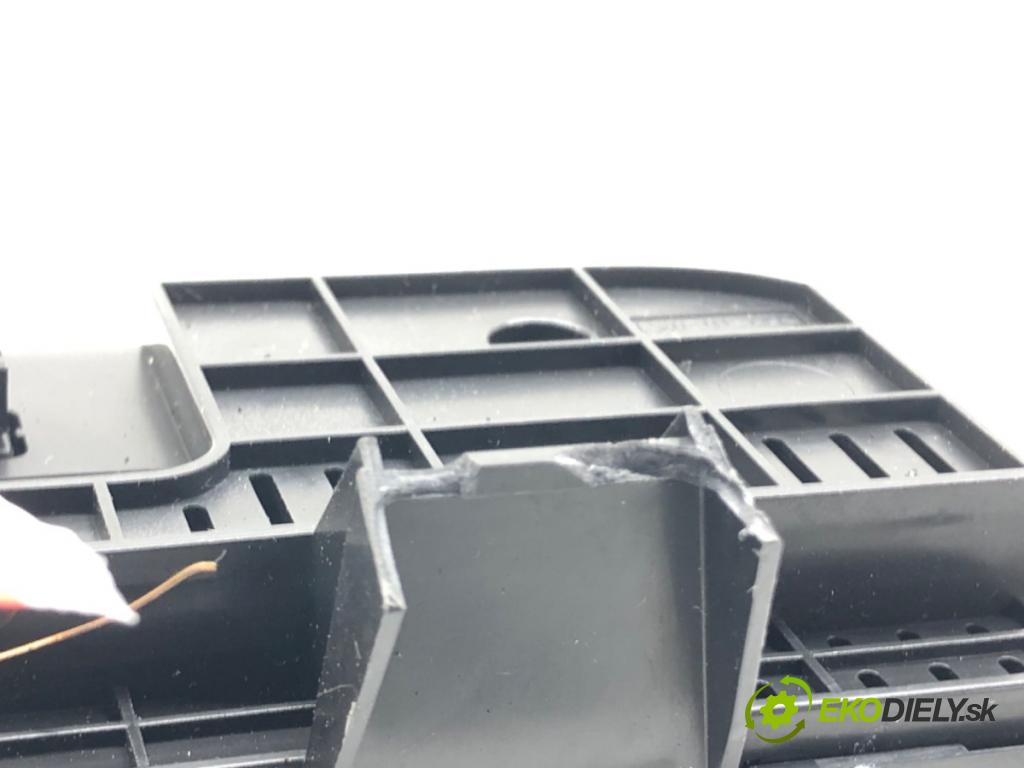 CITROEN C4 PICASSO I nadwozie wielkoprzestrzenne (MPV) (UD_) 2006 - 2015    1.8 i 16V 92 kW [125 KM] benzyna 2007 - 2011  Panel ovládania kúrenia 9650868977 (Prepínače, spínače, tlačidlá a ovládače kúrenia)