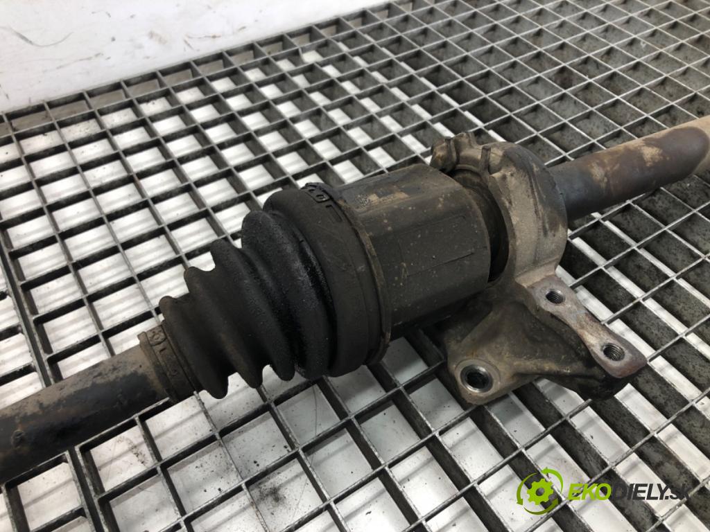 TOYOTA PREVIA II (_R3_) 2000 - 2006    2.4 (ACR30) 115 kW [156 KM] benzyna 2000 - 2006  Poloos pravá  (Poloosy)